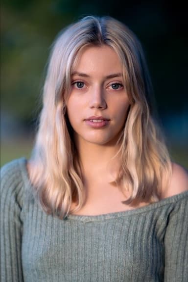 Photo de Grace Van Dien