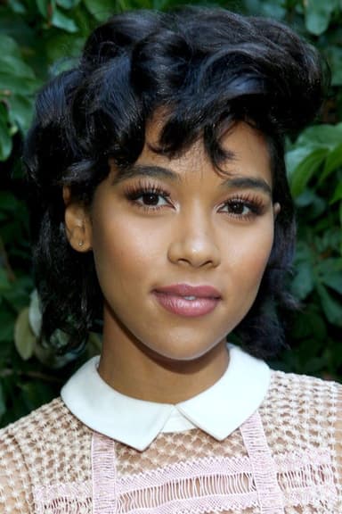 Photo de Alexandra Shipp