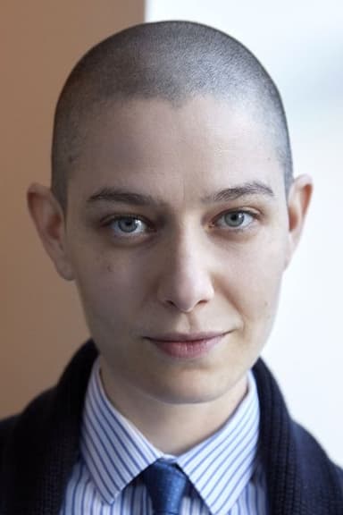 Photo de Asia Kate Dillon