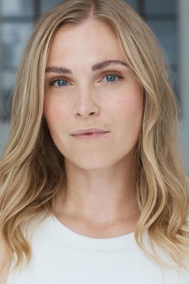 Photo de Eliza Taylor