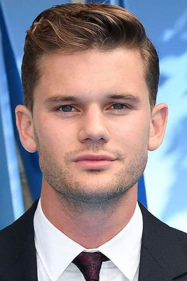 Photo de Jeremy Irvine