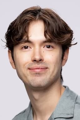 James Sweeney - Realisateur